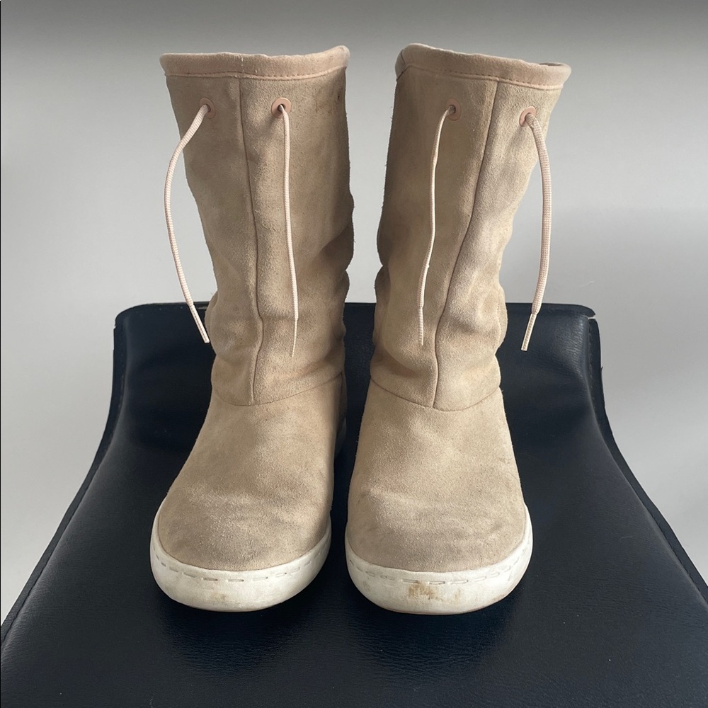 Adidas Winter Tan Suede Boots - Trefoil Logo - Fully Lined With Faux Fur lined - Picture 11 of 16